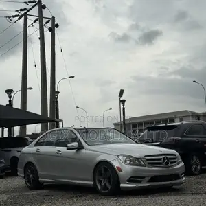 Mercedes-Benz C300 2010 Silver