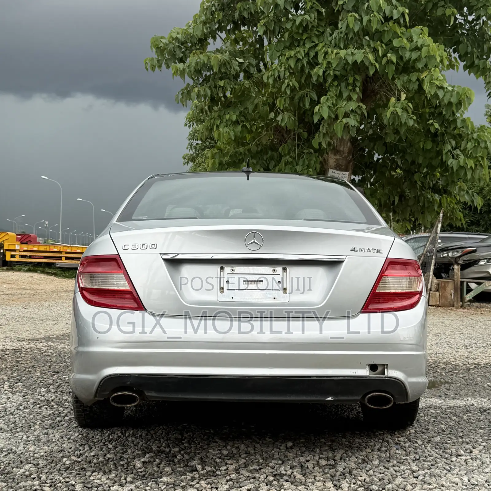 Mercedes-Benz C300 2010 Silver