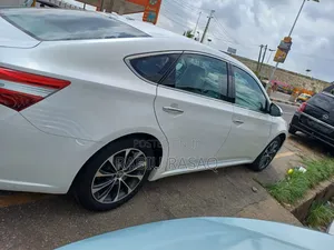 Toyota Avalon 2016 White