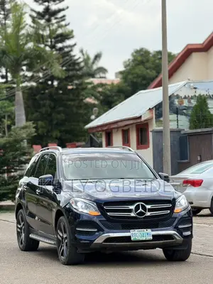 Mercedes-Benz GLE-Class 2017 Blue