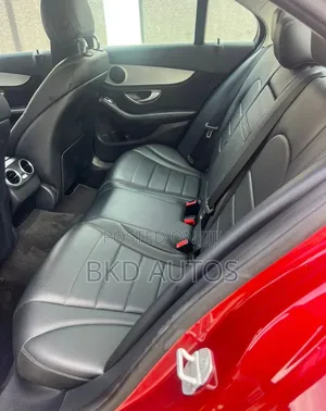 Mercedes-Benz C300 2016 Red