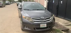 Toyota Venza LE 2012 Gray