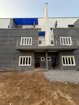4bdrm Duplex in Life Camp for sale