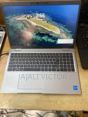Laptop Dell Latitude 5520 8GB Intel Core i5 SSD 256GB