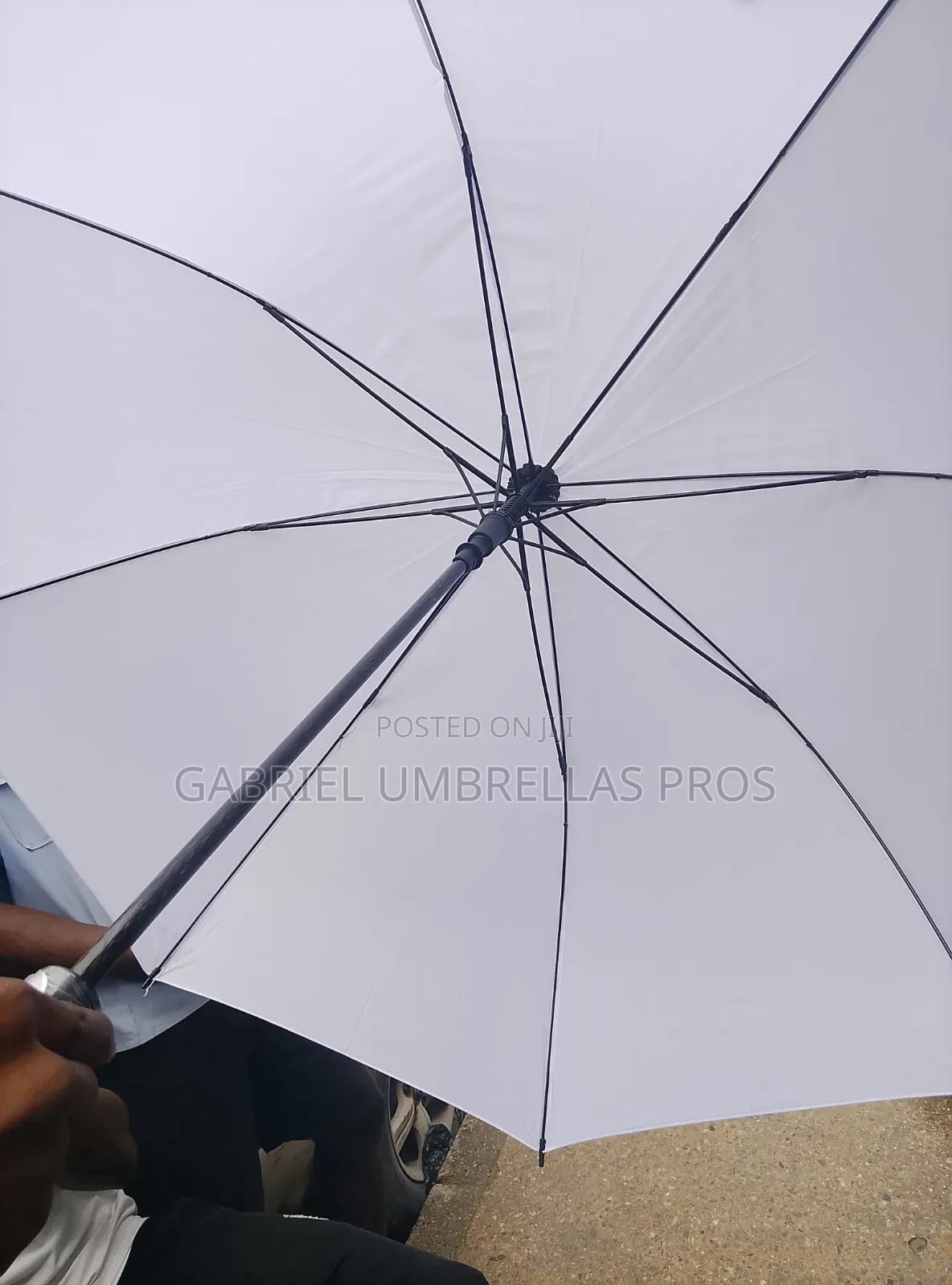 White Foam Handle Automatic 75cm