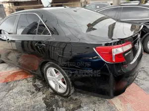 Toyota Camry SE 4dr Sedan (2.5L 4cyl 6A) 2013 Black