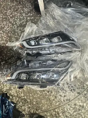 Head Light Venza 2010/2013 Model New Design