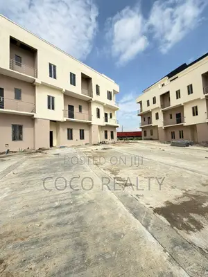 4bdrm Duplex in Life Camp for sale