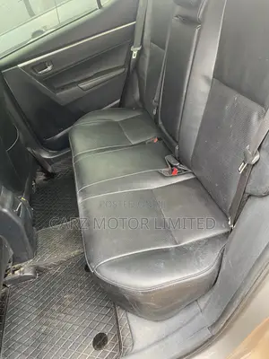 Toyota Corolla SE (1.8L 4cyl 2A) 2019 Gray
