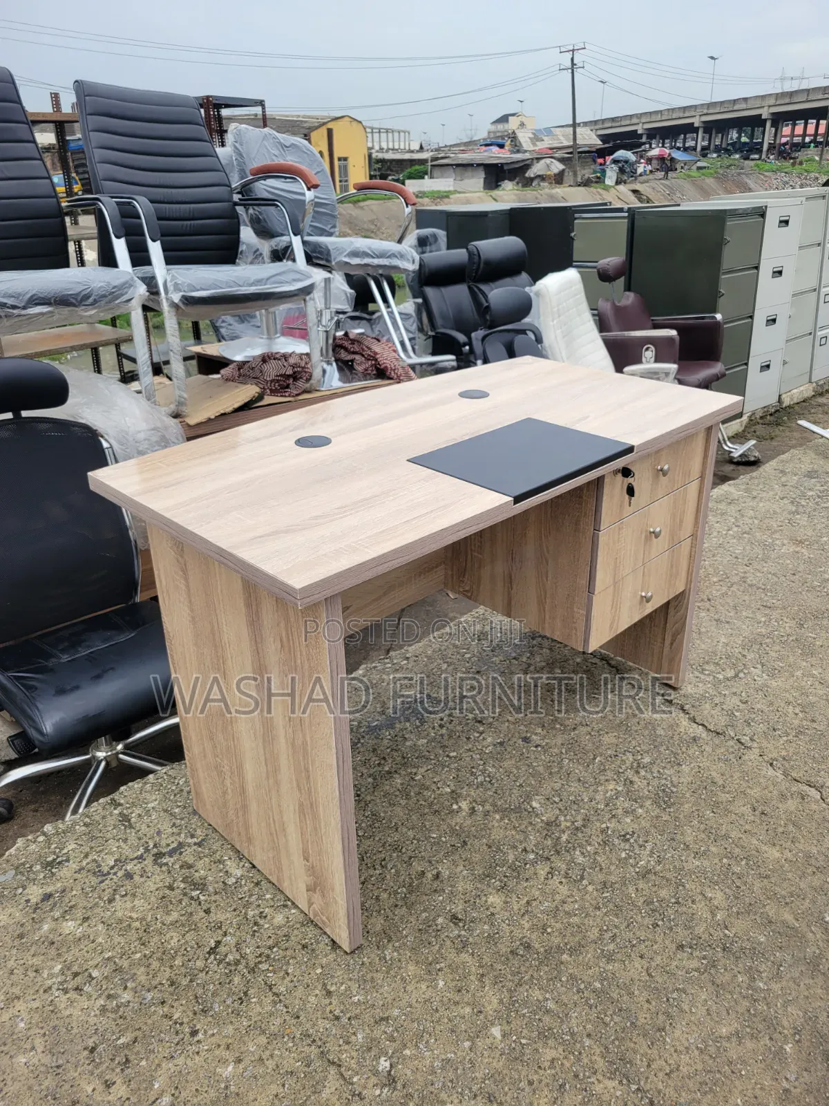 4ft Office Table