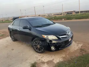 Toyota Corolla 2010 Black