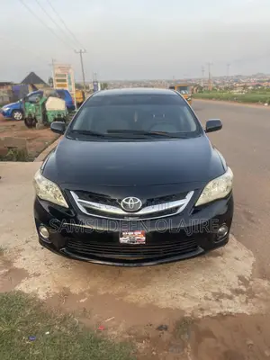 Toyota Corolla 2010 Black