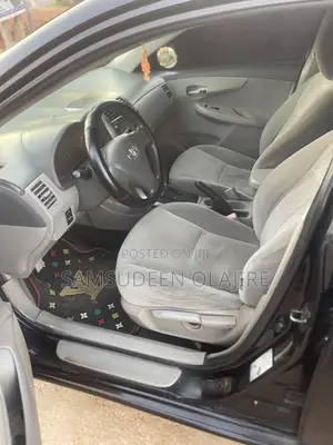 Toyota Corolla 2010 Black