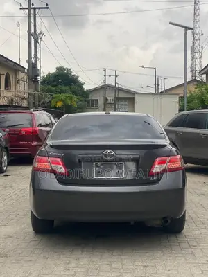 Toyota Camry 2011 Gray