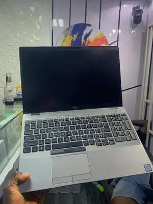 Laptop Dell Precision 15 3541 8GB Intel Core i7 SSD 512GB