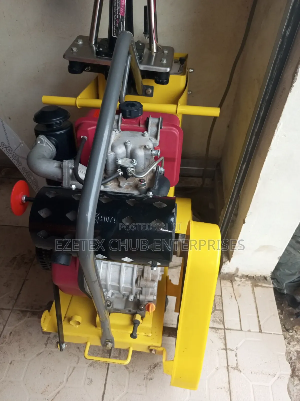 Asphalt Cutting Machine