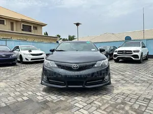 Toyota Camry SE 4dr Sedan (2.5L 4cyl 6A) 2012 Teal