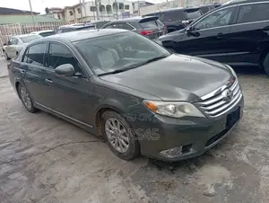 Toyota Avalon 2012 Gray