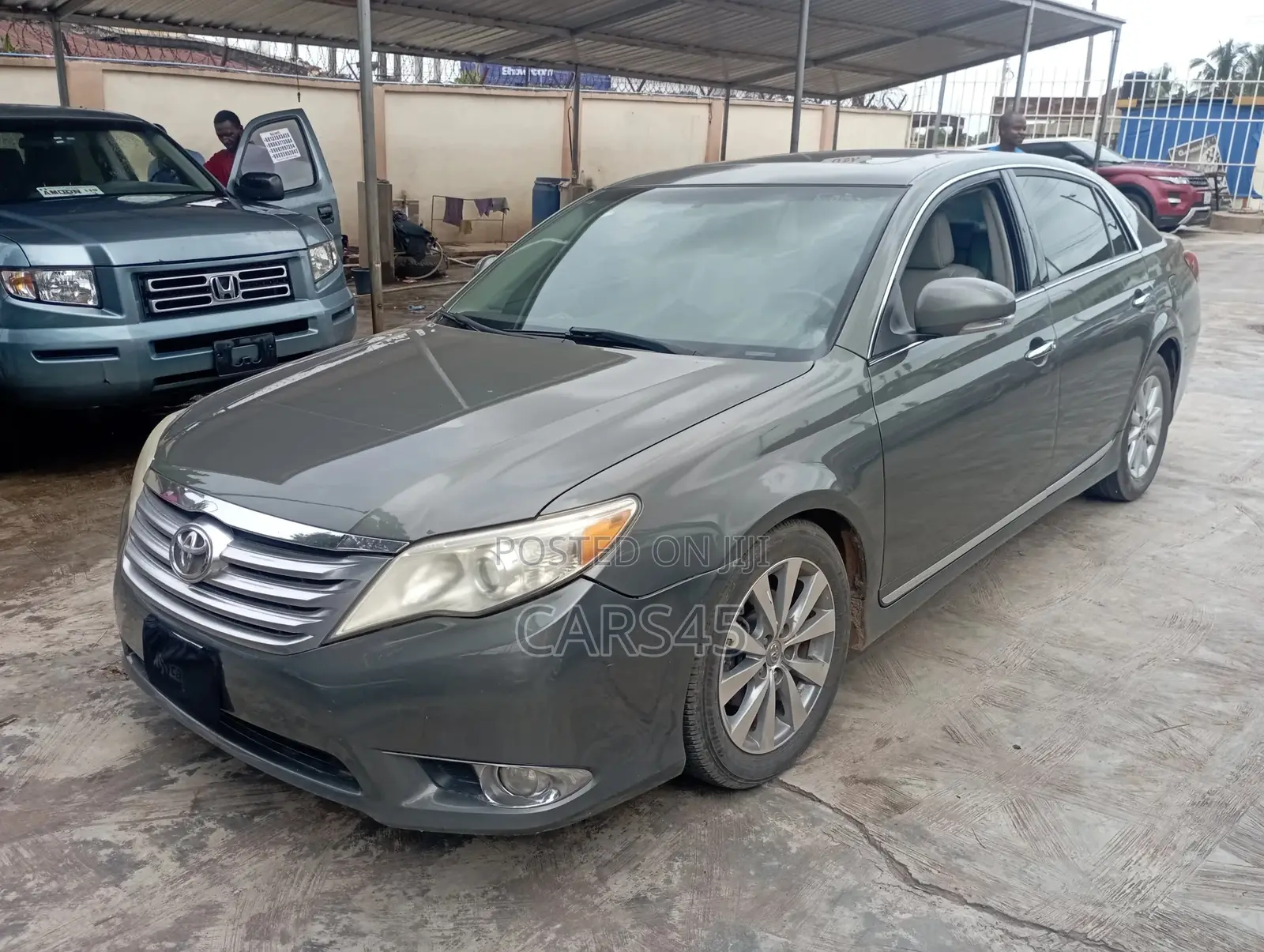 Toyota Avalon 2012 Gray