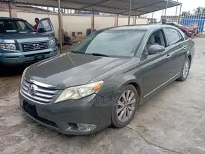 Toyota Avalon 2012 Gray