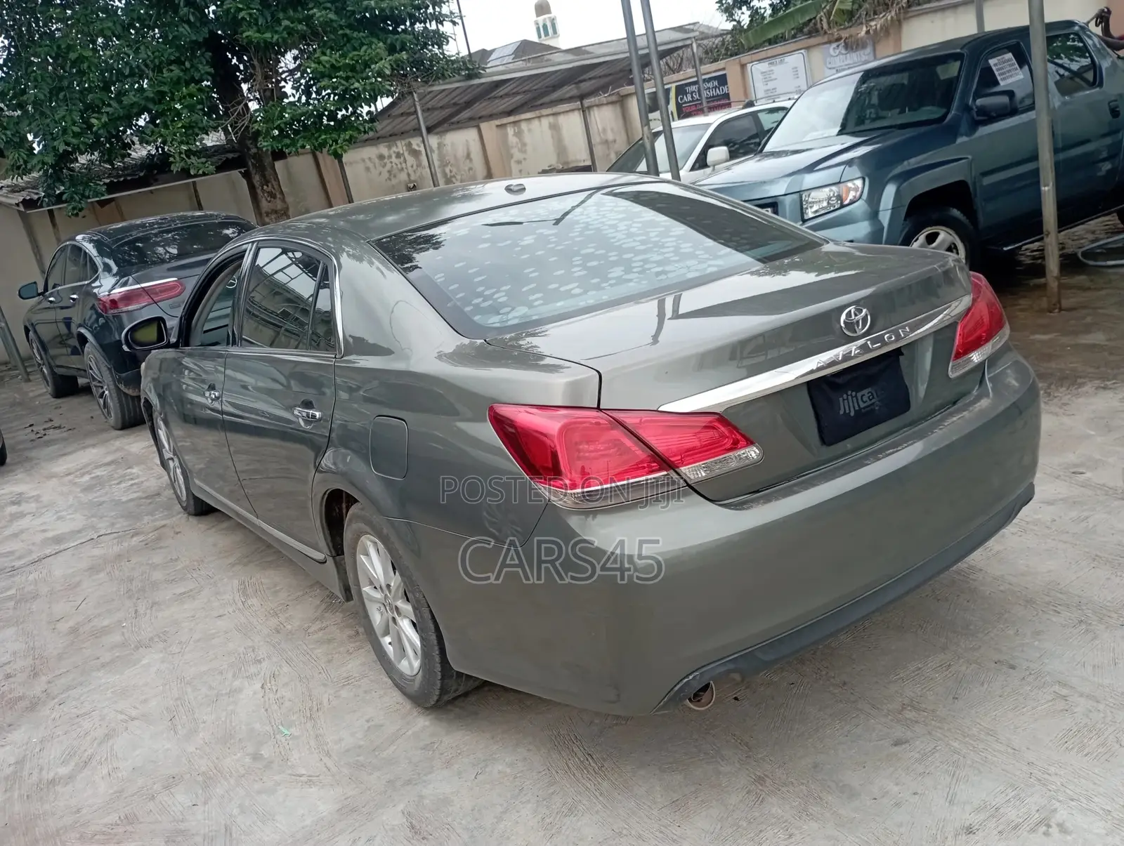 Toyota Avalon 2012 Gray