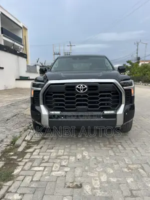 Toyota Tundra Limited CrewMax 5.5' Bed 2023 Black