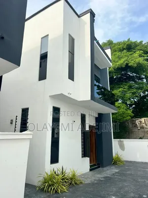 5bdrm Duplex in Chevron Toll for sale