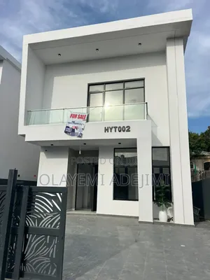 5bdrm Duplex in Chevron Toll Gate for sale