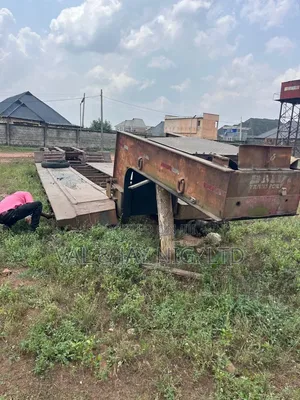 90 Tons Discouple (Front Loader) Lowbed - Triple Axle - Company Use