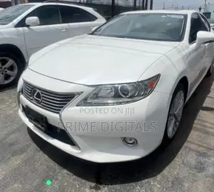 Lexus ES 350 FWD 2015 White
