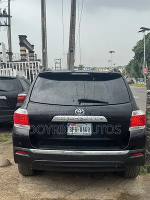 Toyota Highlander 2012 Black