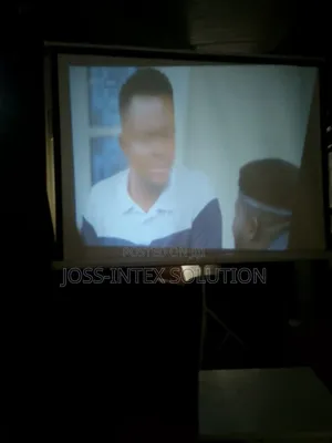 Projector With Screen for Rent