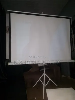 Projector With Screen for Rent