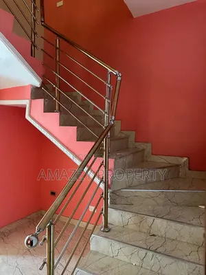 3bdrm Duplex in Chevrons for rent