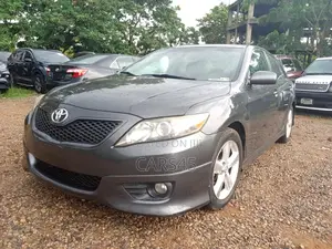 Toyota Camry 2010 Gray