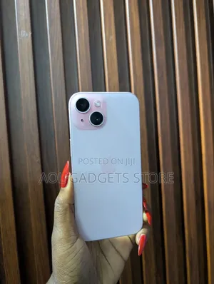 Apple iPhone 15 128 GB Pink