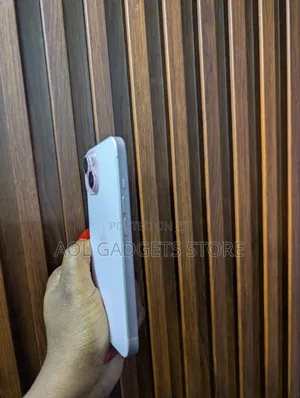 Apple iPhone 15 128 GB Pink