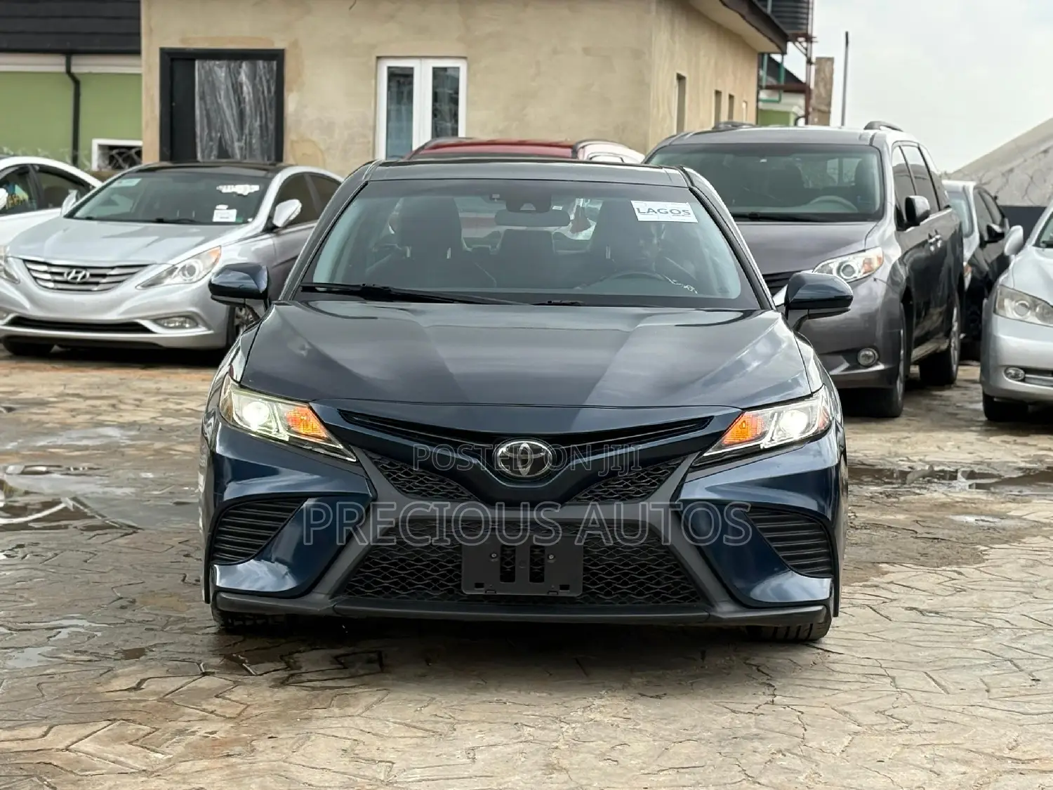 Toyota Camry 2020 Black