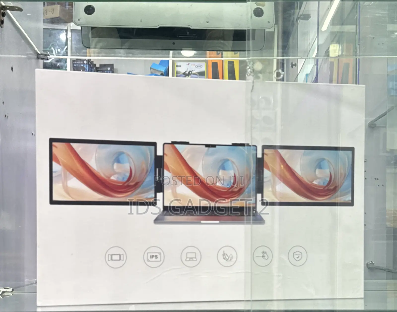 Screen Size: 14 Inches for Each Extended Screen. Resolution: 1920