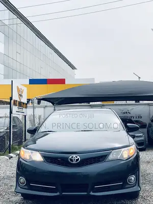 Toyota Camry SE V6 4dr Sedan (3.5L 6cyl 6A) 2013 Black