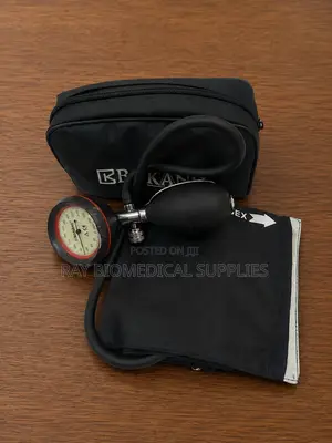 Bokang Palm Type Aneroid Sphygmomanometer