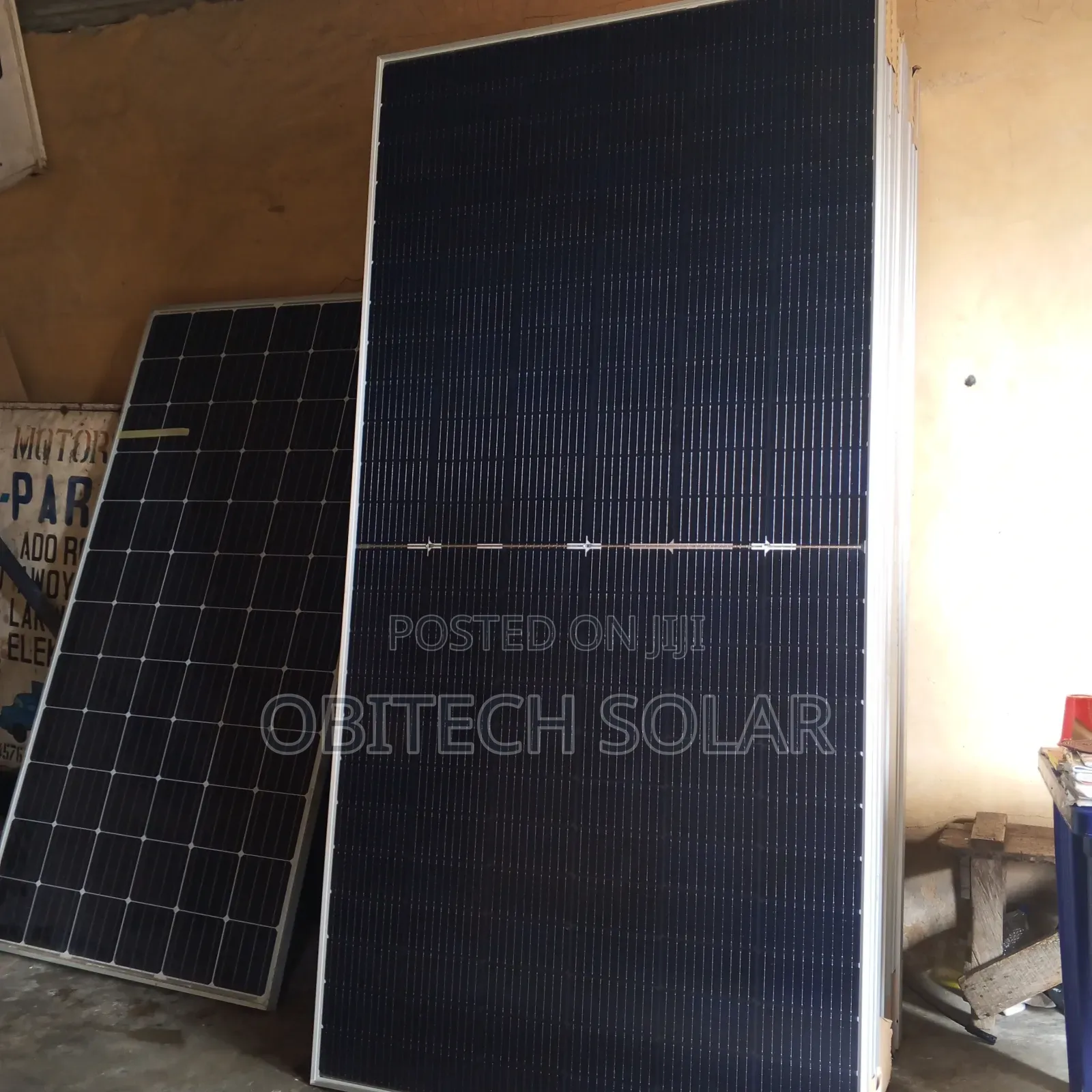535watts Jinko 144cell Solar Panel
