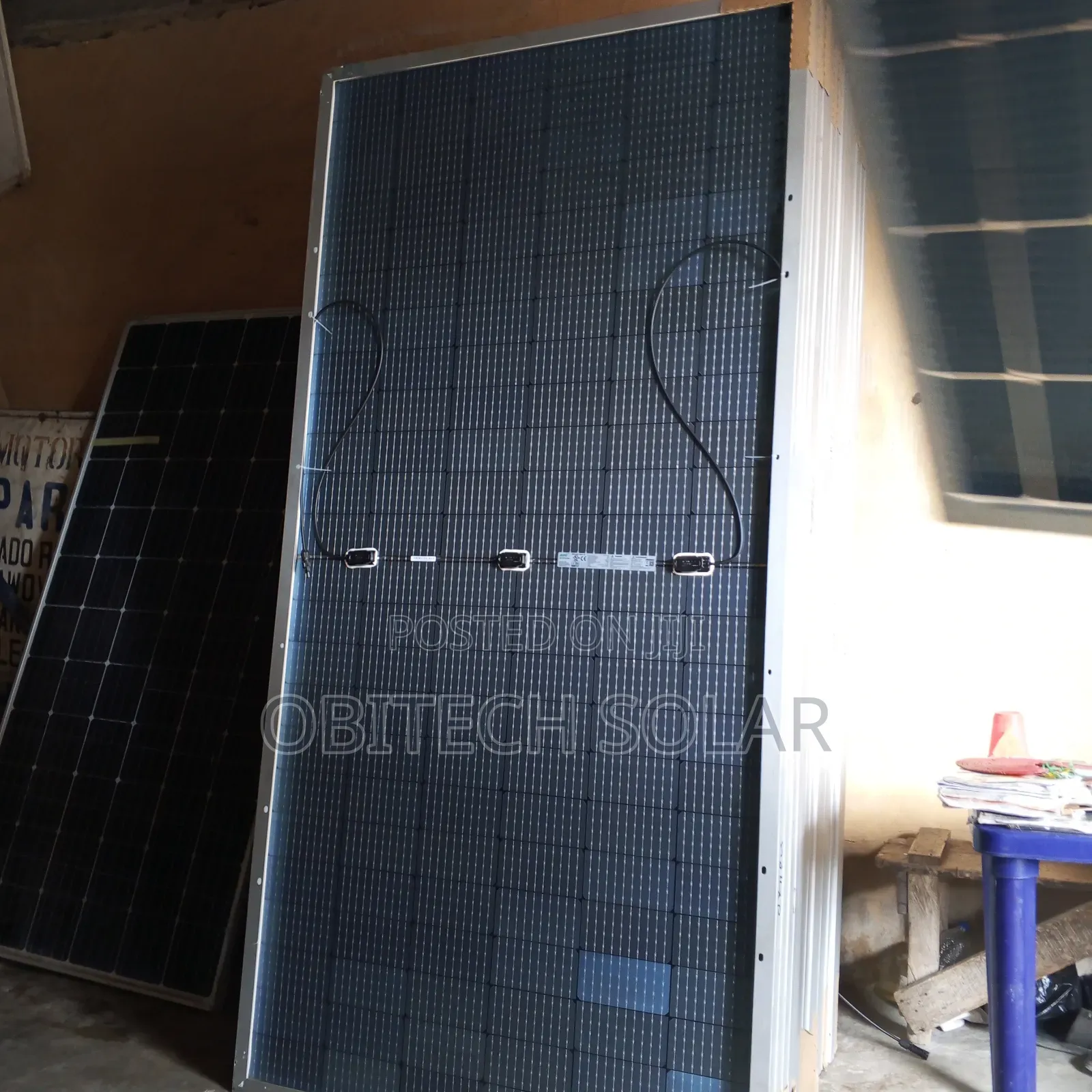 535watts Jinko 144cell Solar Panel