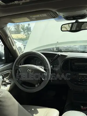 Toyota Sequoia SR5 4dr SUV 4WD (4.7L 8cyl 5A) 2006 White