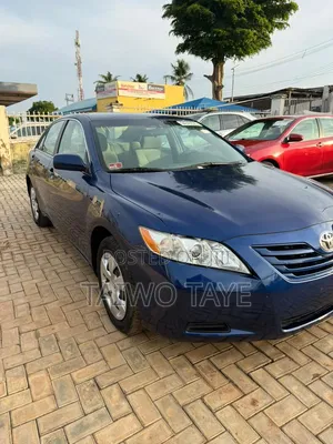 Toyota Camry XLE 4dr Sedan (2.4L 4cyl 5A) 2009 Blue