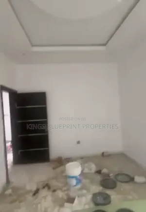 1bdrm Block of Flats in Ugbomro, Warri for rent