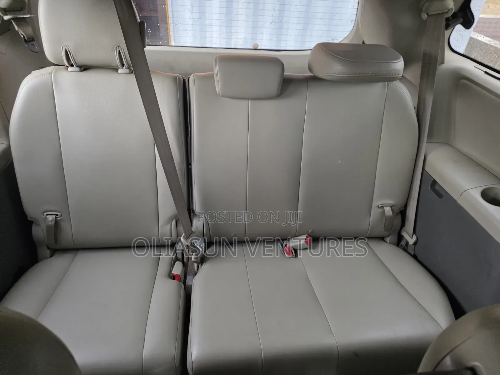 Toyota Sienna 2012 Black