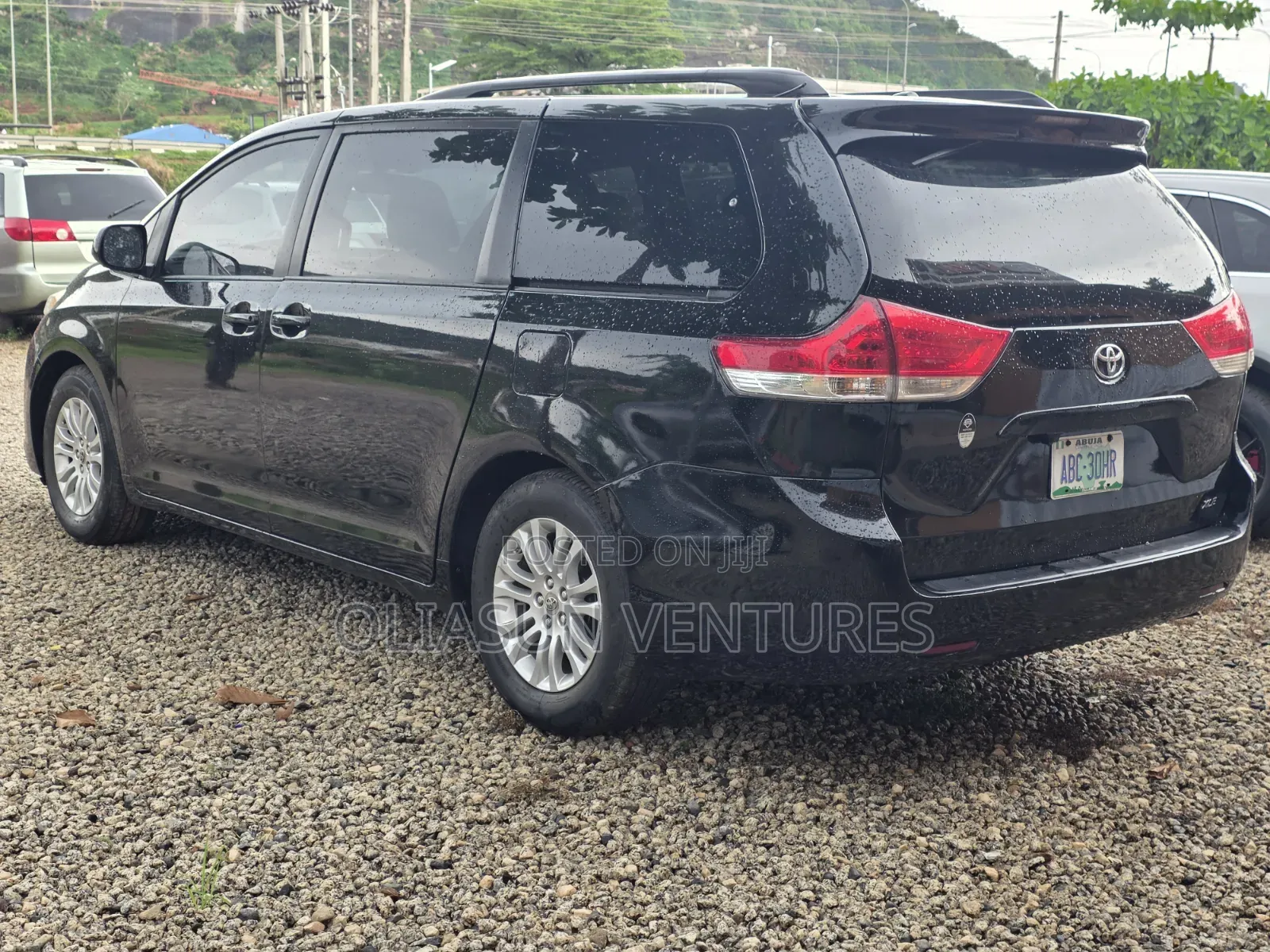 Toyota Sienna 2012 Black