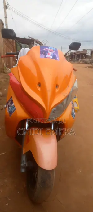 Suzuki Burgman 2019 Orange