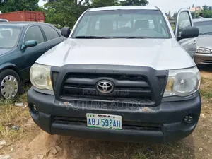 Toyota Tacoma 2005 Gray